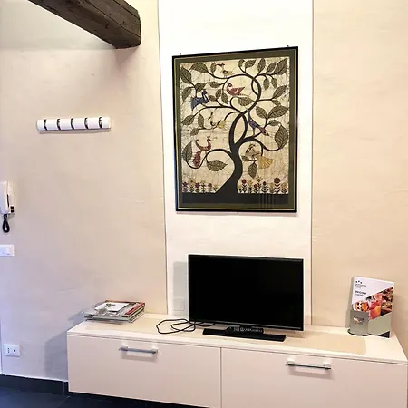 アパートホテル Residenza Pesce D'oro ヴェルバーニア