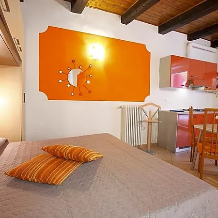 Residenza Pesce D'oro 아파트호텔 3*