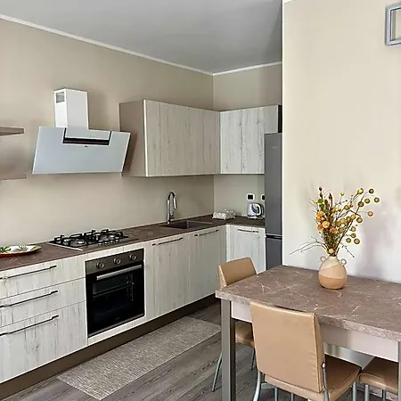 Residenza Pesce D'oro 베르바니아